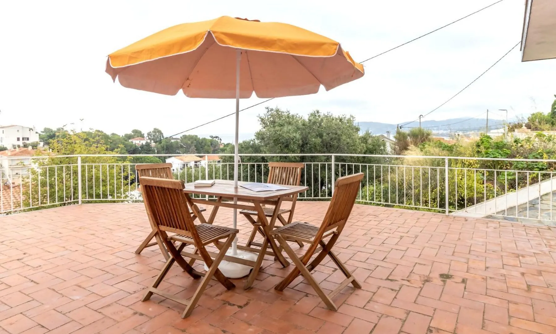 La Farella 63 - Apartamento Con Terraza Y Vistas 赫罗纳 0*,  西班牙